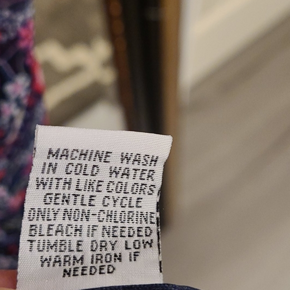 Dress - Picture 7 of 10